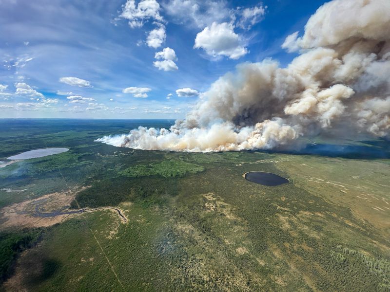 Wildfire season returns to Canada's oil sands
