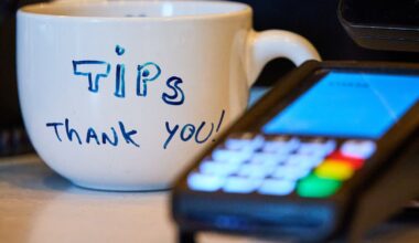 Montrealers rank first in Canada as the most generous tippers: report