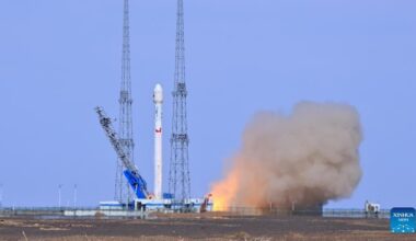 Chinese rocket Zhuque-2E identified as source of mystery light in Australian skies