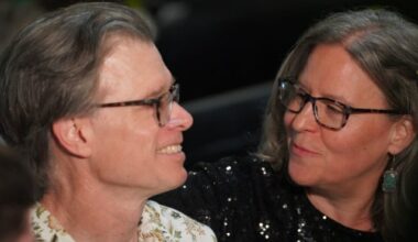 Winnipeg church celebrates 100 years of weddings with vow renewal ceremony