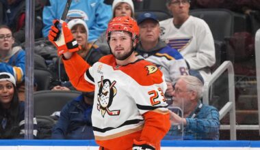 Anaheim Ducks weighing offers from two teams on McTavish, including New York Rangers