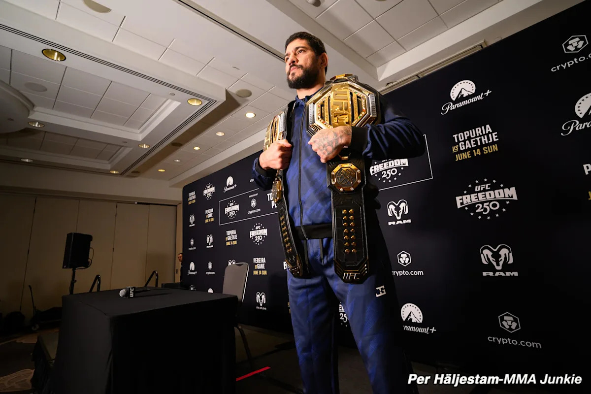 UFC analyst: On accolades alone, Alex Pereira 'undeniable' GOAT with third belt