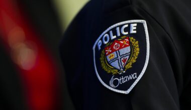 Ottawa police investigate murder-suicide after 2 boys found dead in home, dad in car