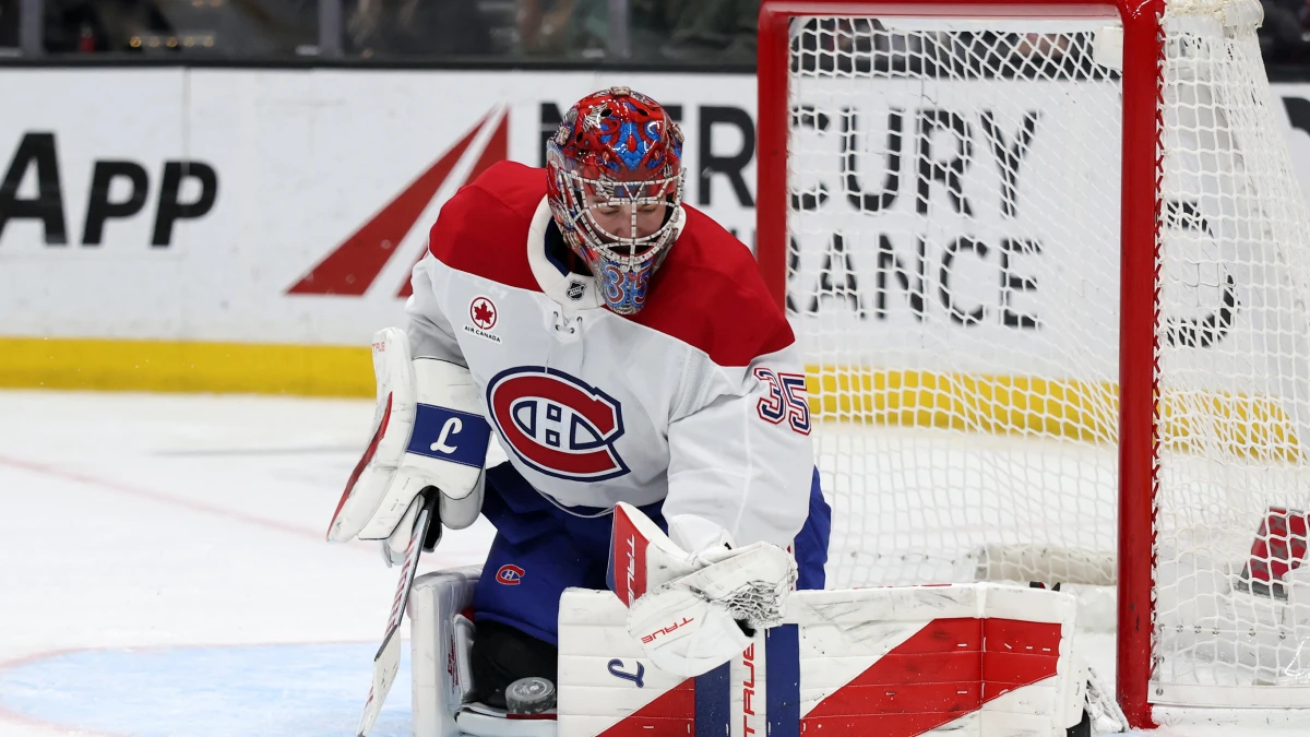 Montreal Canadiens goaltender Samuel Montembeault (35) makes a save during the second period against the Anaheim Ducks at Honda Center.