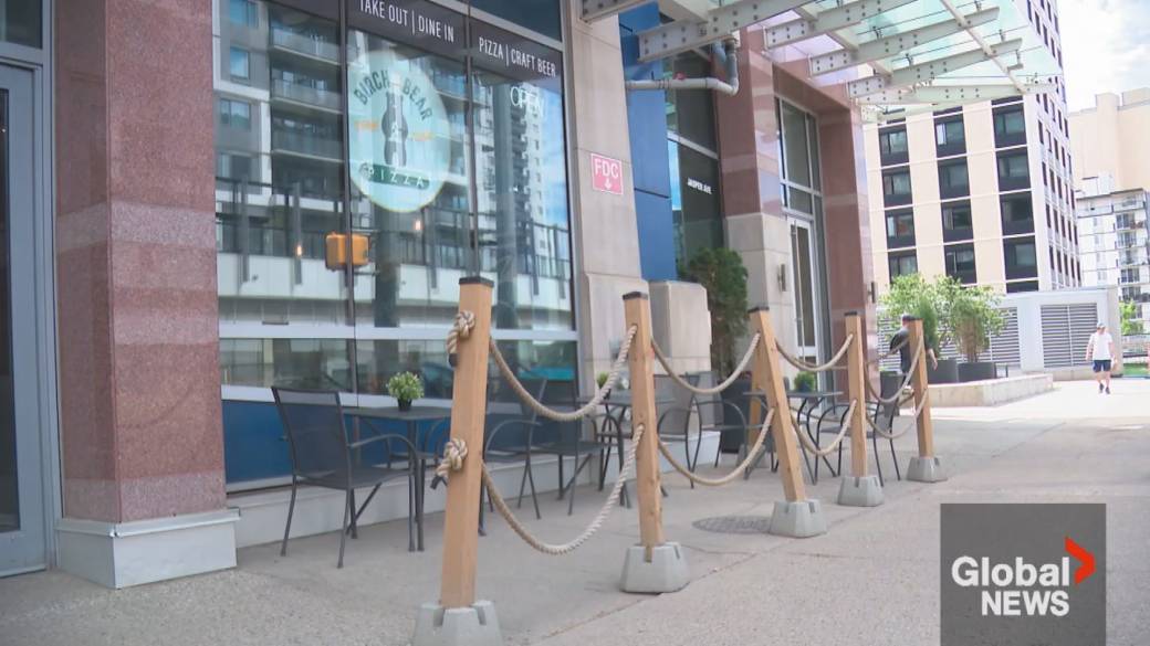 Click to play video: 'Edmonton bar forced to tear down patio to accommodate city construction'