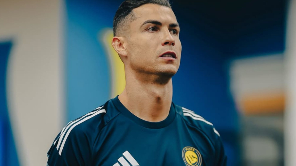 Cristiano Ronaldo gives private soccer lesson to his son with bold move for opponents