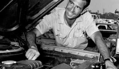 NASCAR Hall of Famer Ned Jarrett dies at 93