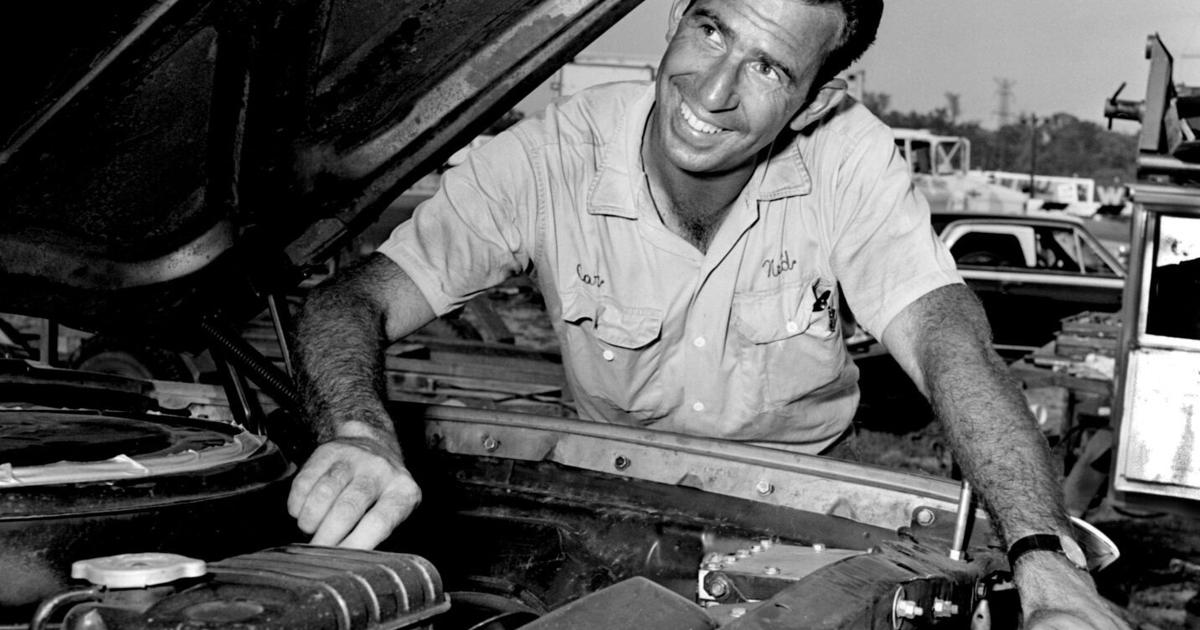 NASCAR Hall of Famer Ned Jarrett dies at 93