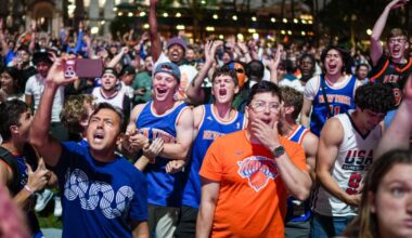 Knicks fever is colliding with World Cup buzz, and New York soccer bars are trying to juggle both | Entertainment