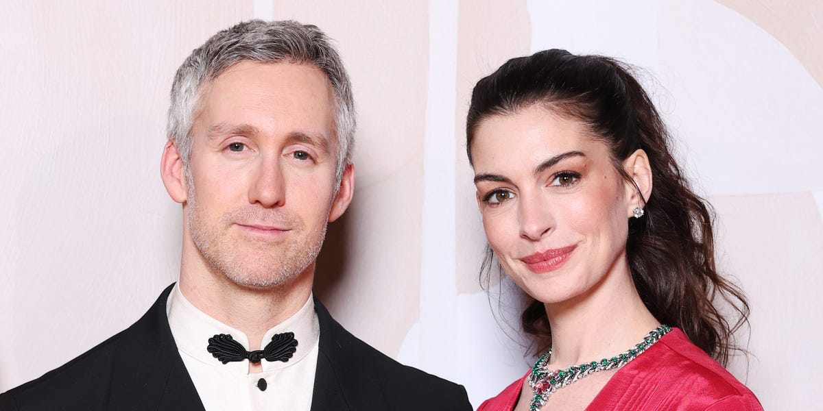 Anne Hathaway's Family: Meet Her Husband and 2 Kids
