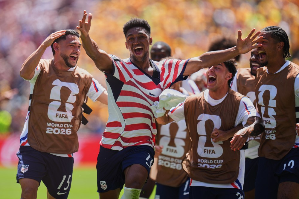 United States' Alex Freeman (16), second left, celebrates after scoring his side's second goal during the World Cup Group D soccer match between the United States and Australia in Seattle, Friday, June 19, 2026. (AP Photo/Manu Fernandez)