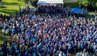 Doug Ford’s office offers explanation about edited Ford Fest photo. Experts say they are skeptical - Toronto Star