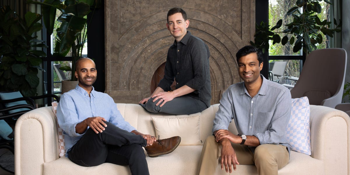 How Outward Intelligence Founders Bootstrapped to Seven-Figure Revenue