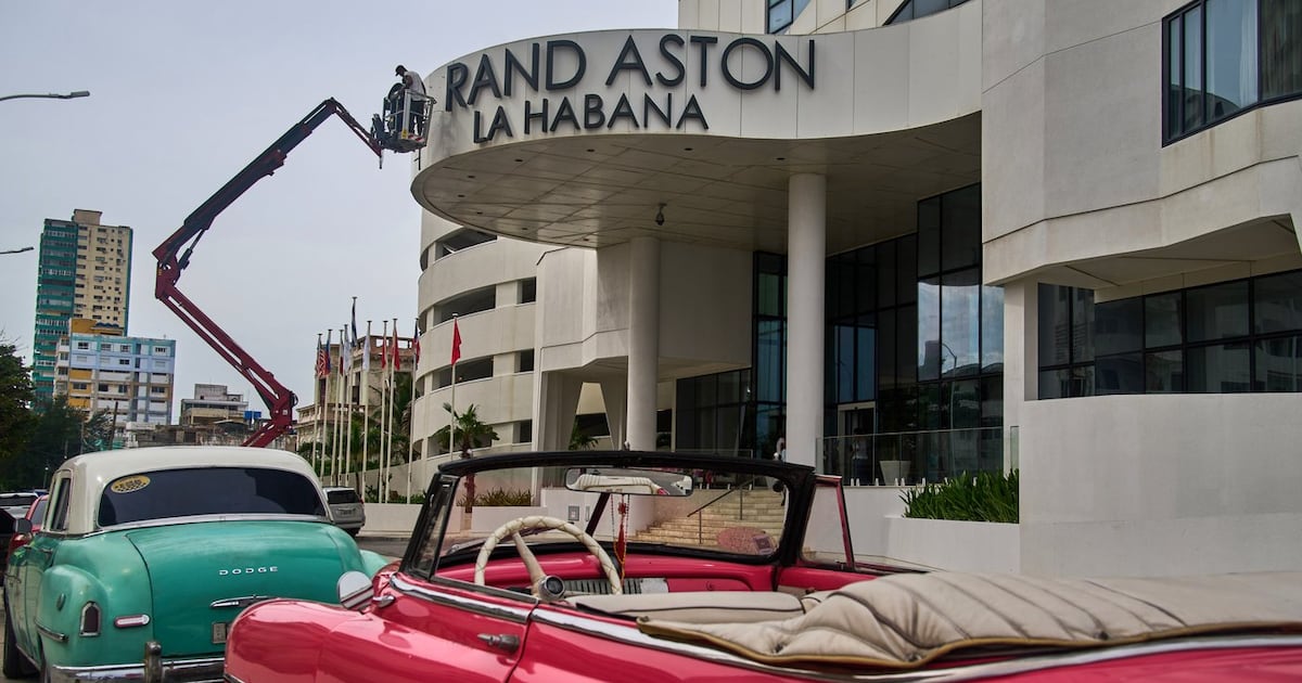 Hotels scale back, airlines cancel flights as economic crisis hits Cuba hard - CTV News