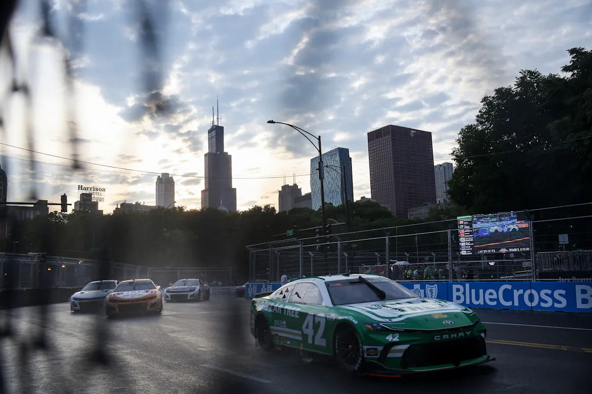 NASCAR likely making a comeback in Chicago next year, sources say