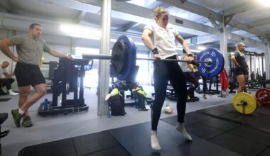 Power cleans: How to do them, the benefits and more