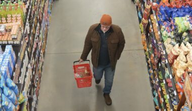 Small grocers embrace Ottawa's national food security strategy