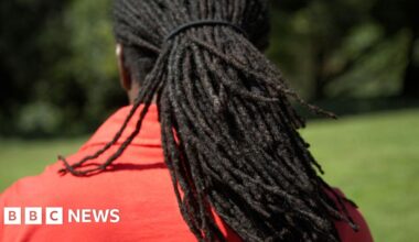 Supreme Court rules former inmate cannot sue prison guards who cut his dreadlocks - BBC