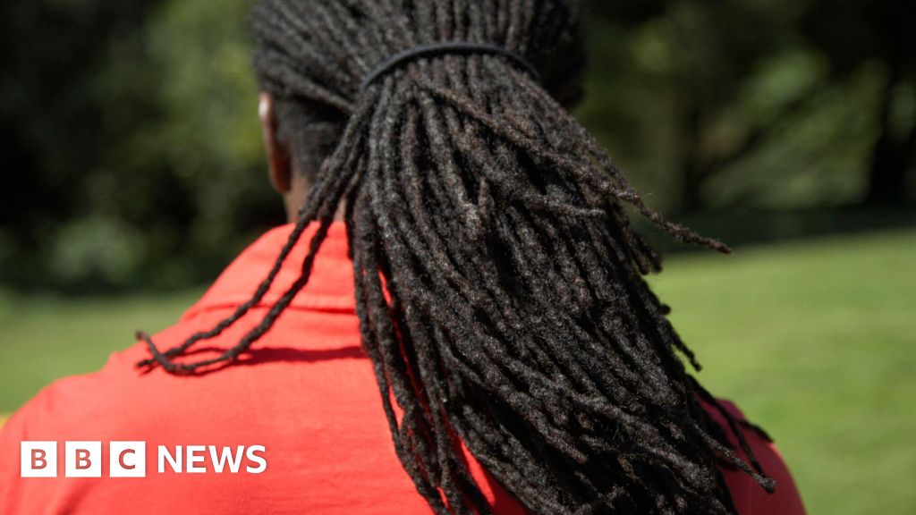 Supreme Court rules former inmate cannot sue prison guards who cut his dreadlocks - BBC