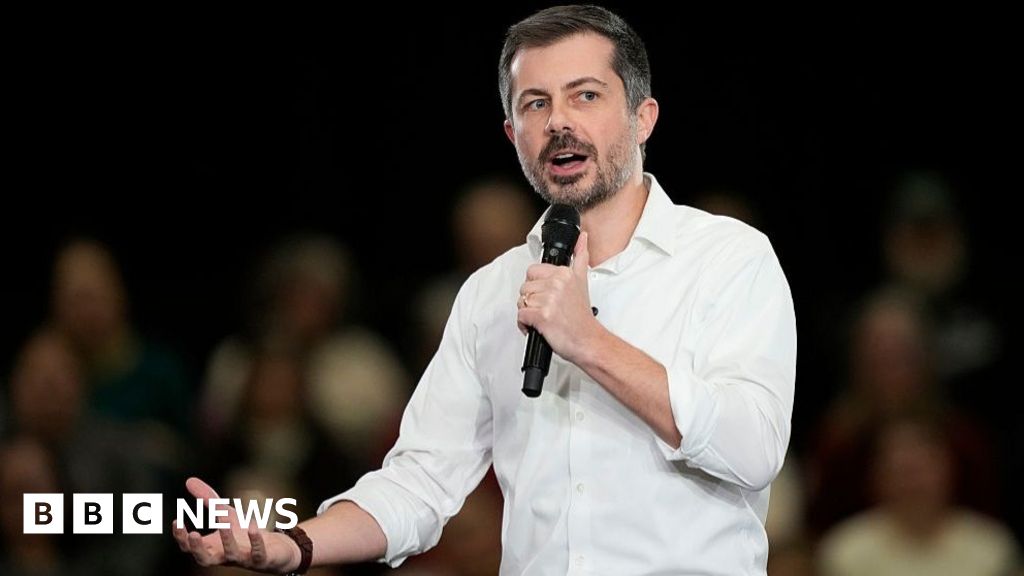 Pete Buttigieg briefly separated from children after false police report - BBC