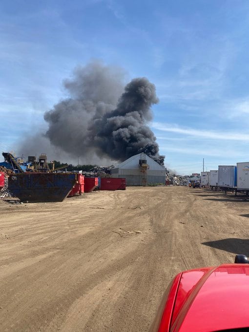 Large fire contained at Brampton scrap metal yard, no one injured, officials say