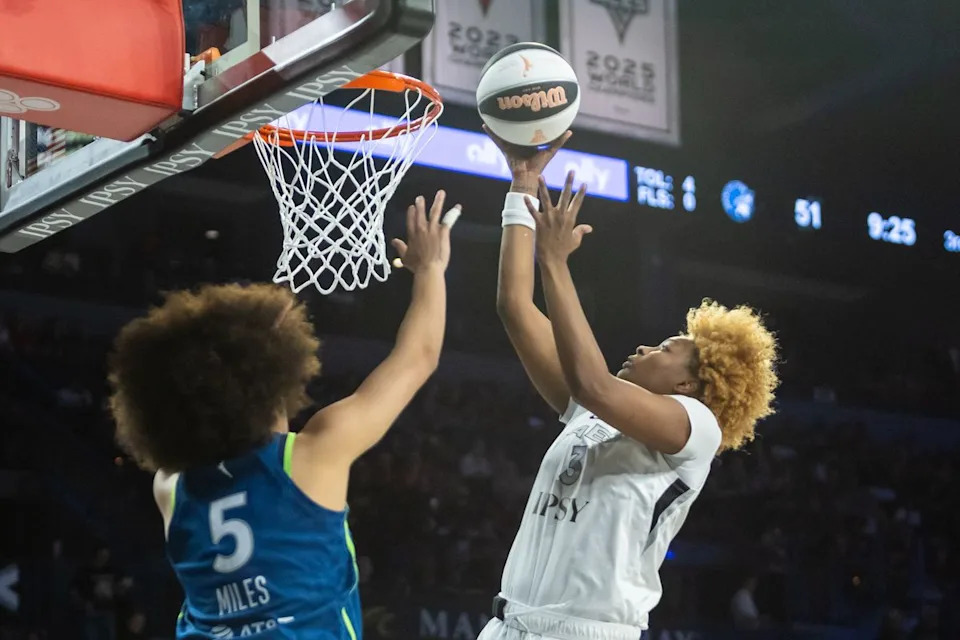 Las Vegas Aces forward NaLyssa Smith (3) goes for a lay-up during a WNBA game between the Las Vegas Aces and the Minnesota Lynx, Saturday June 13, 2026 in Las Vegas, Nev.
