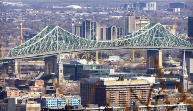 Montreal-bound lanes reopen after collision on Jacques-Cartier Bridge