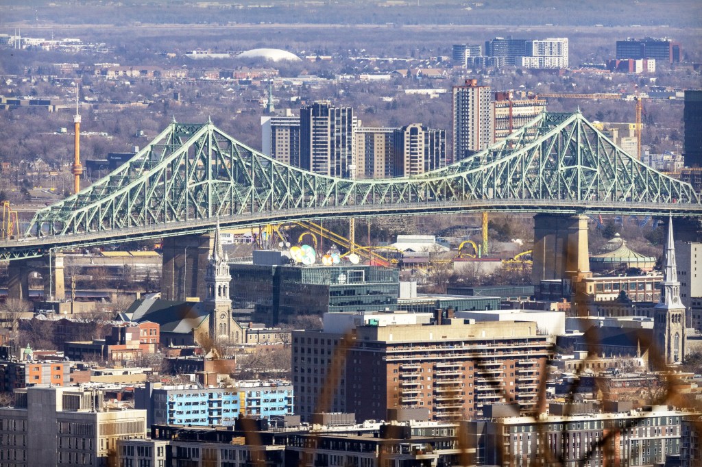 Montreal-bound lanes reopen after collision on Jacques-Cartier Bridge