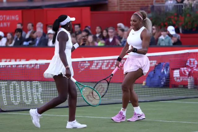 Ku wa kabiri Victoria Mboko na Serena Williams batsinze umukino wabo wa mbere bafatanyije mu irushanwa ryo kwitegura Wembledon