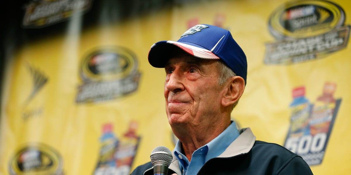 NASCAR Loses a Champion and a Gentleman