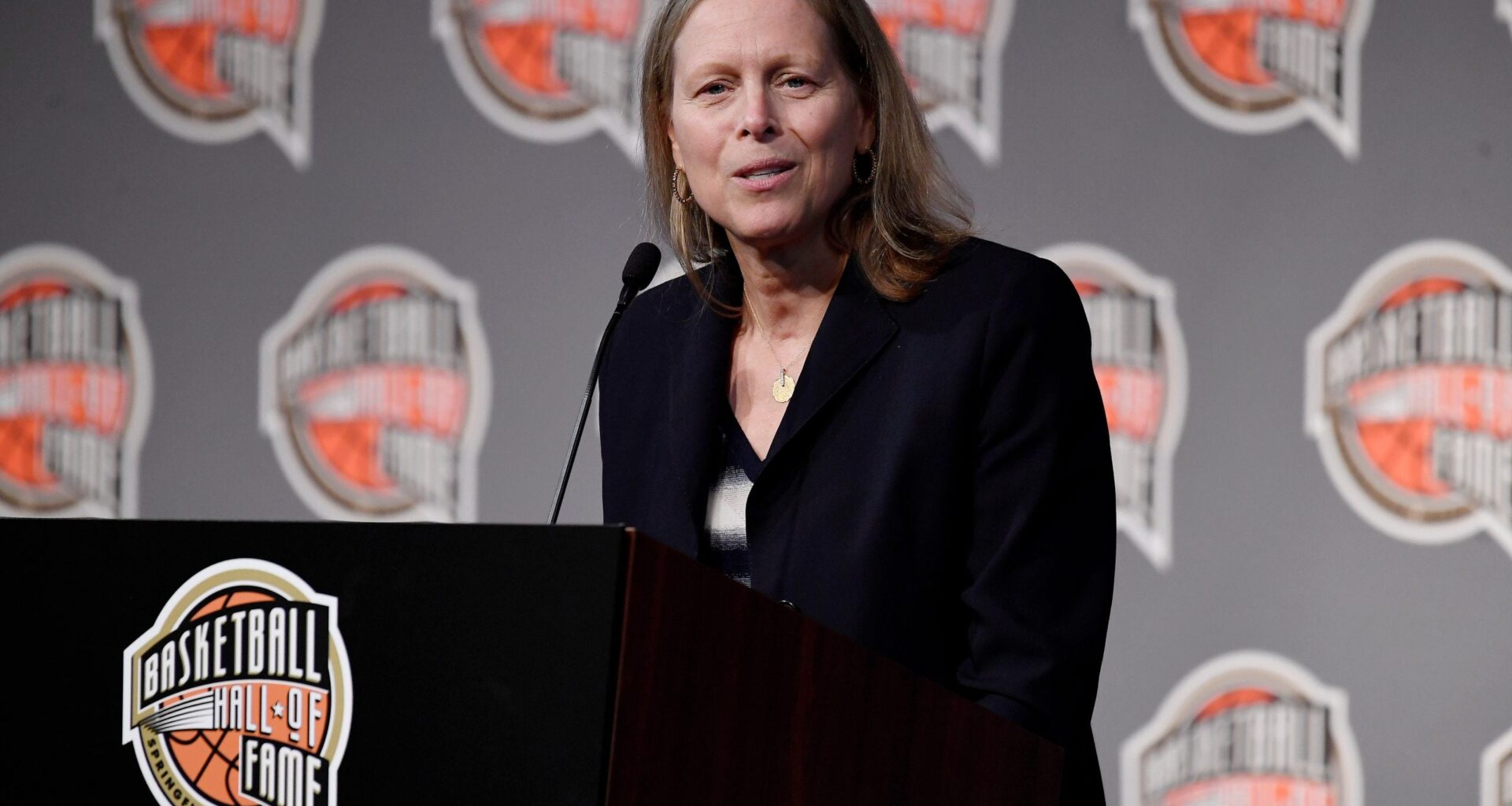 Former WNBA president to be honored at Saturday's Fever game - Indianapolis News | Indiana Weather | Indiana Traffic