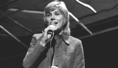 Born 81 Years Ago Today in Nova Scotia, the First Canadian Solo Female Artist To Reach No. 1 in the US