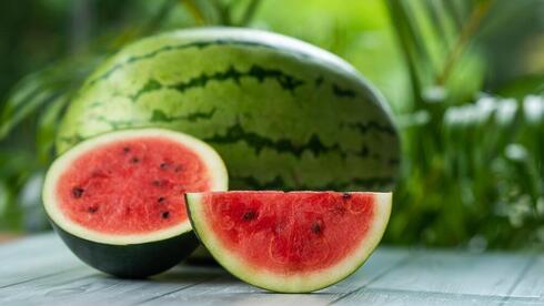 Stay cool this summer: 5 light foods for hot weather nutrition