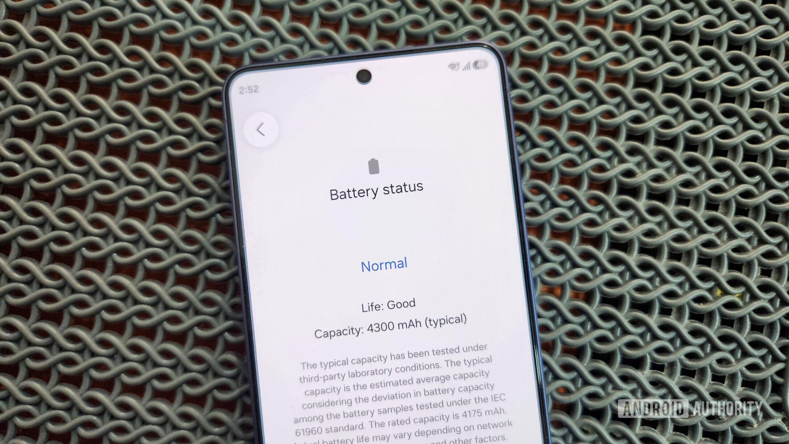 Battery status on Galaxy S26 Battery status on Galaxy S26