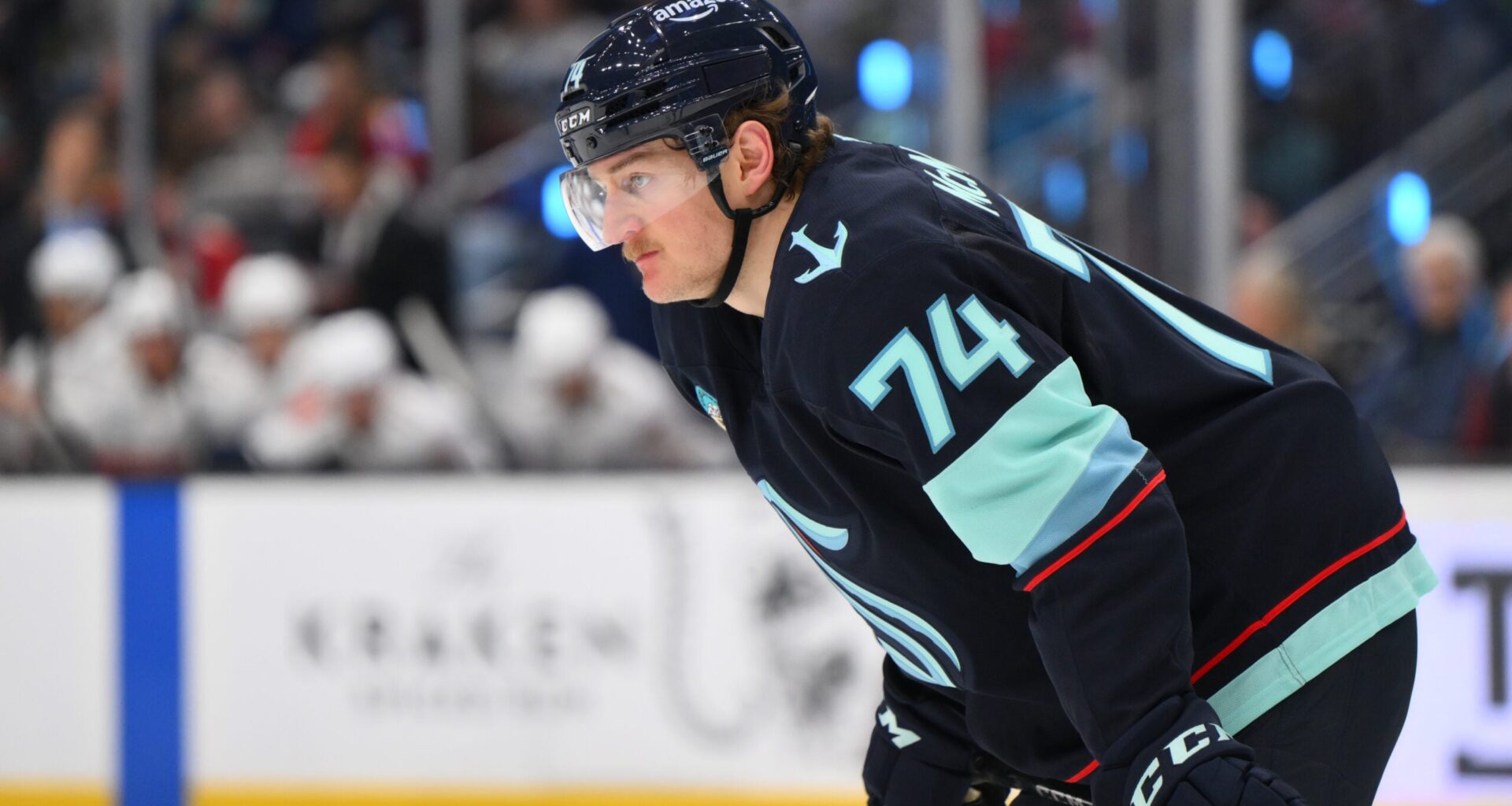 3 Free Agent Forwards the Edmonton Oilers Should Target - The Hockey Writers - Edmonton Oilers