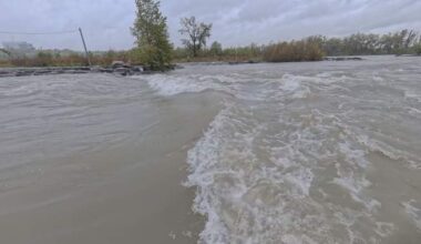 City of Calgary officials forecast river levels to peak by Tuesday - Calgary