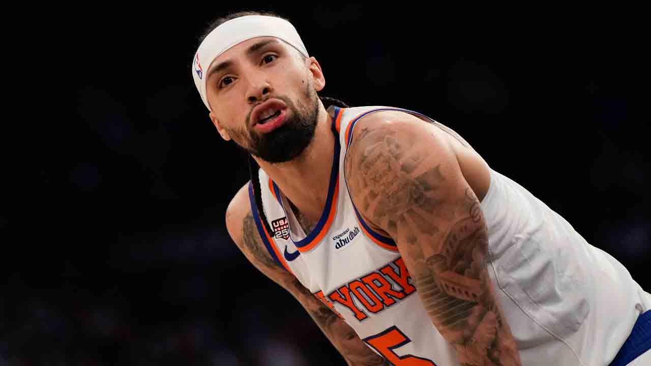AP Source: Knicks' Jose Alvarado to decline player option, re-sign on three-year deal