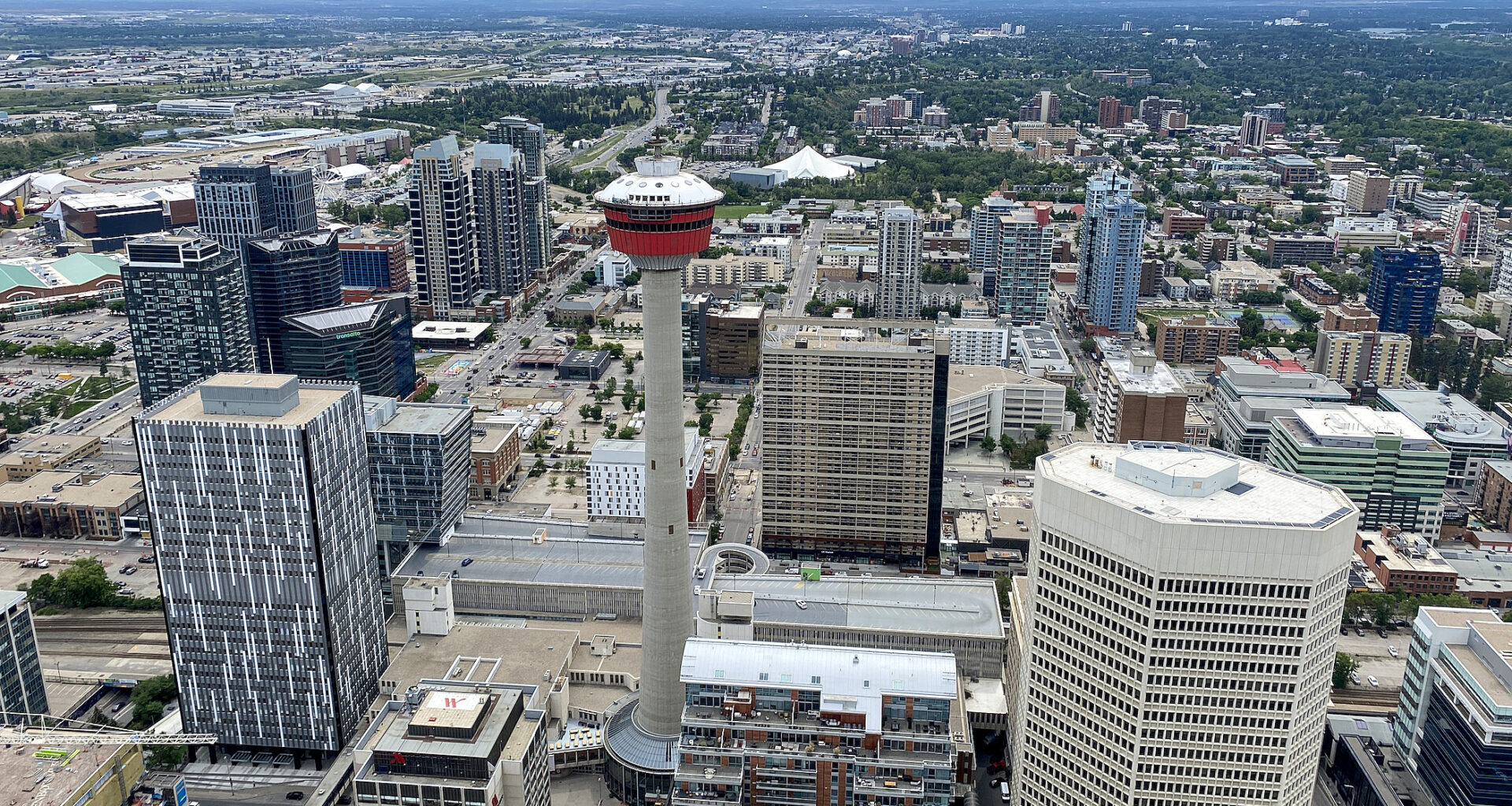 Federal and provincial downloading has cost Calgary $1B: Report