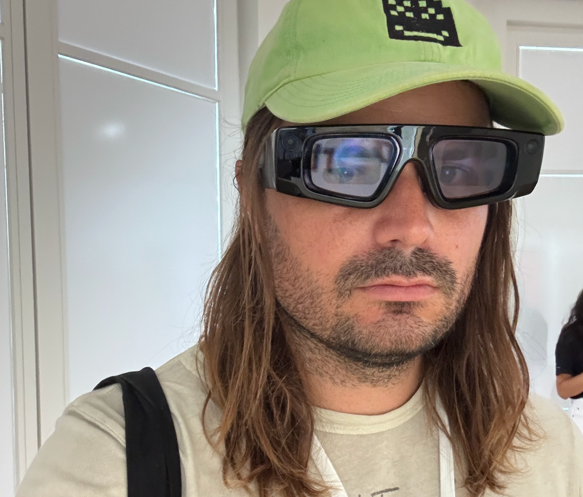 Snap's AI Specs: LOL - 404 Media