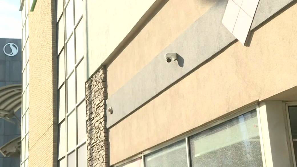 Click to play video: 'Security guard charged after Dollarama incident'
