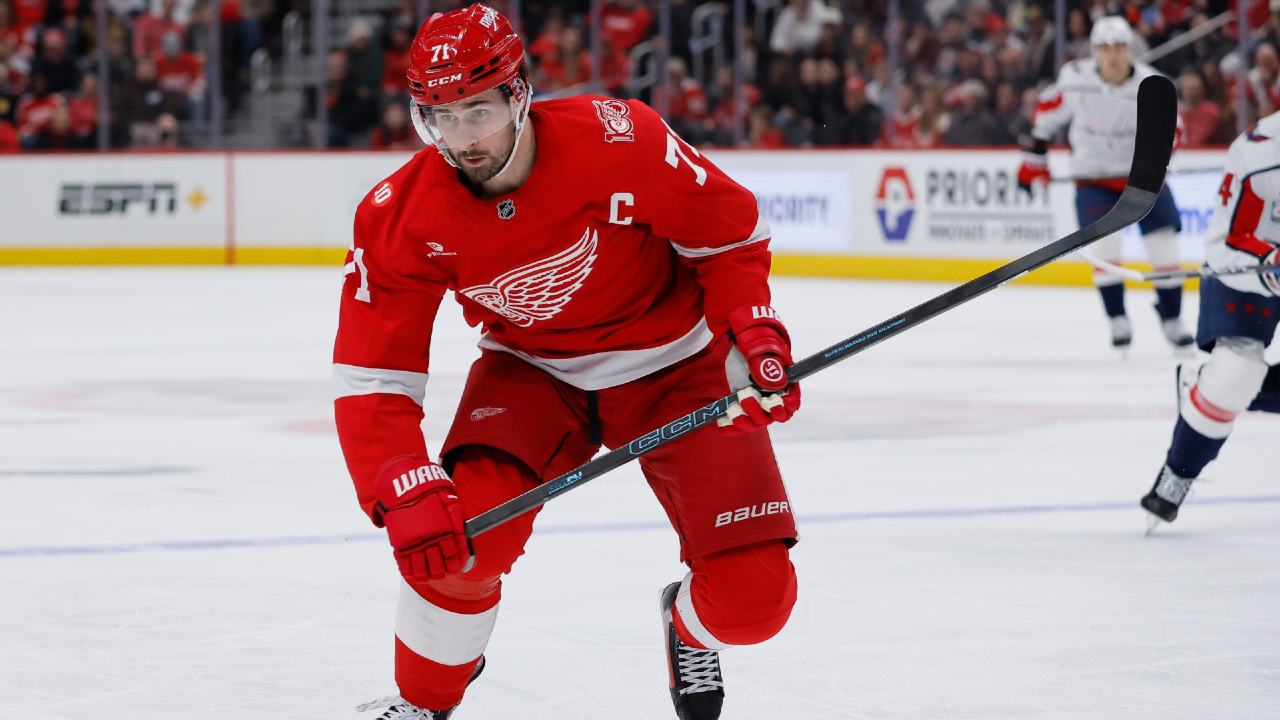Sources: Dylan Larkin requests trade from Detroit