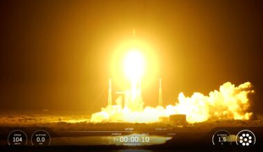 SpaceX launches 3 huge BlueBird direct-to-cell satellites from Florida
