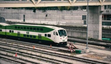 GO train service changes this weekend in toronto and mississauga.