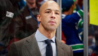 Vancouver Canucks name Manny Malhotra as head coach