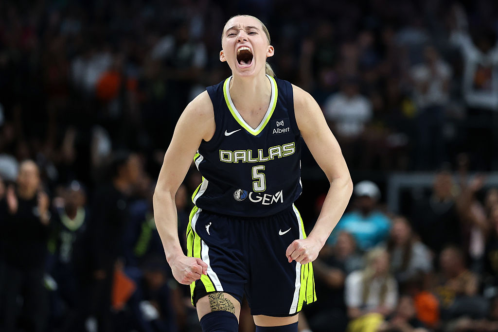 ARLINGTON, TEXAS - JUNE 27: Paige Bueckers #5 of the Dallas Wings reacts to an officials call during the second half of a game against the Indiana Fever at American Airlines Center on June 27, 2025 in Dallas, Texas. NOTE TO USER: User expressly acknowledges and agrees that, by downloading and or using this photograph, User is consenting to the terms and conditions of the Getty Images License Agreement.