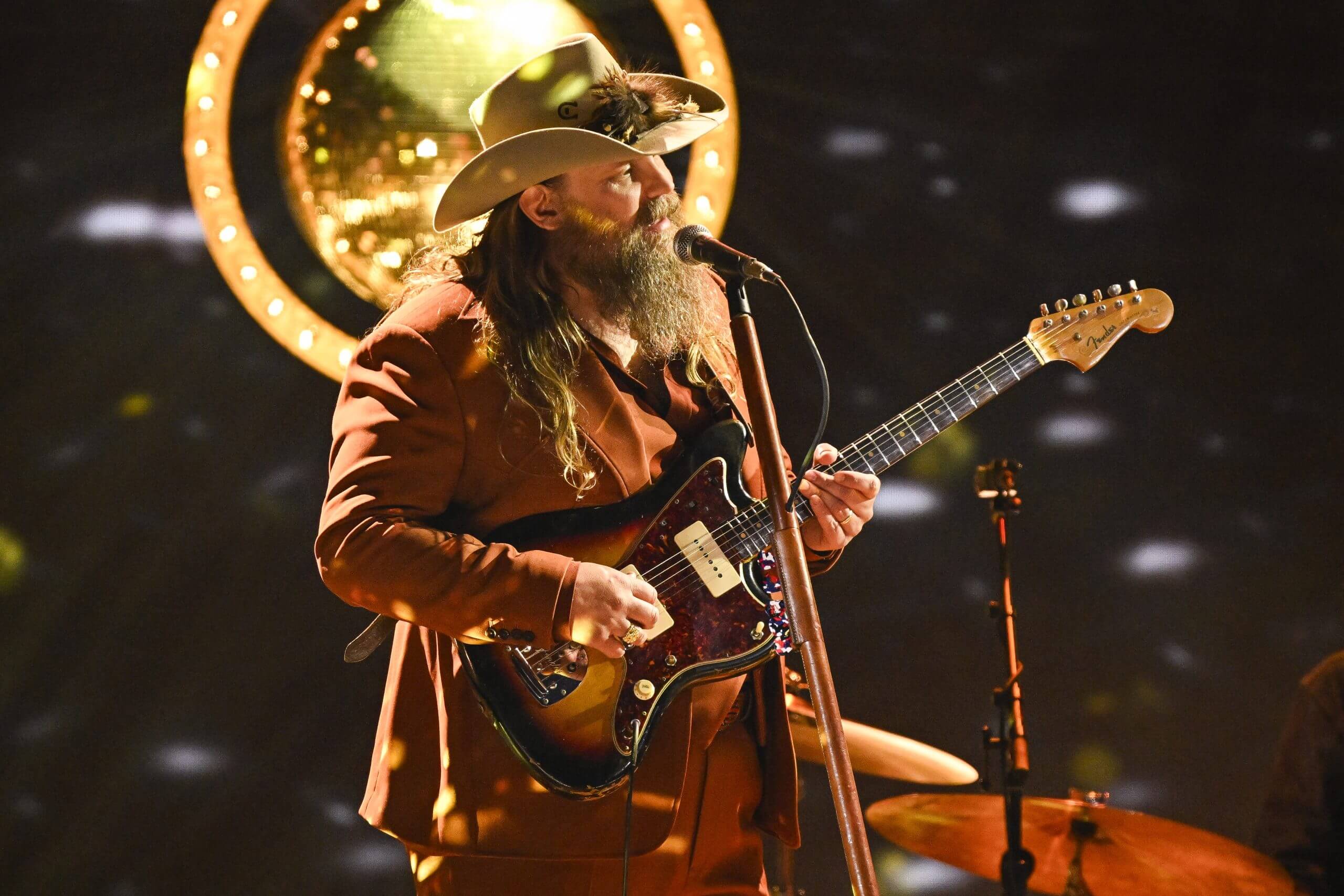 Country music star Chris Stapleton pictured performing in 2025