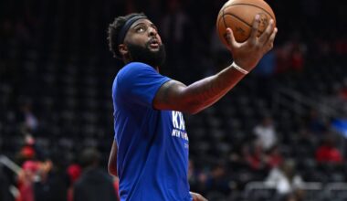 Knicks’ Mitchell Robinson practices with broken pinkie ahead of NBA Finals Game 1
