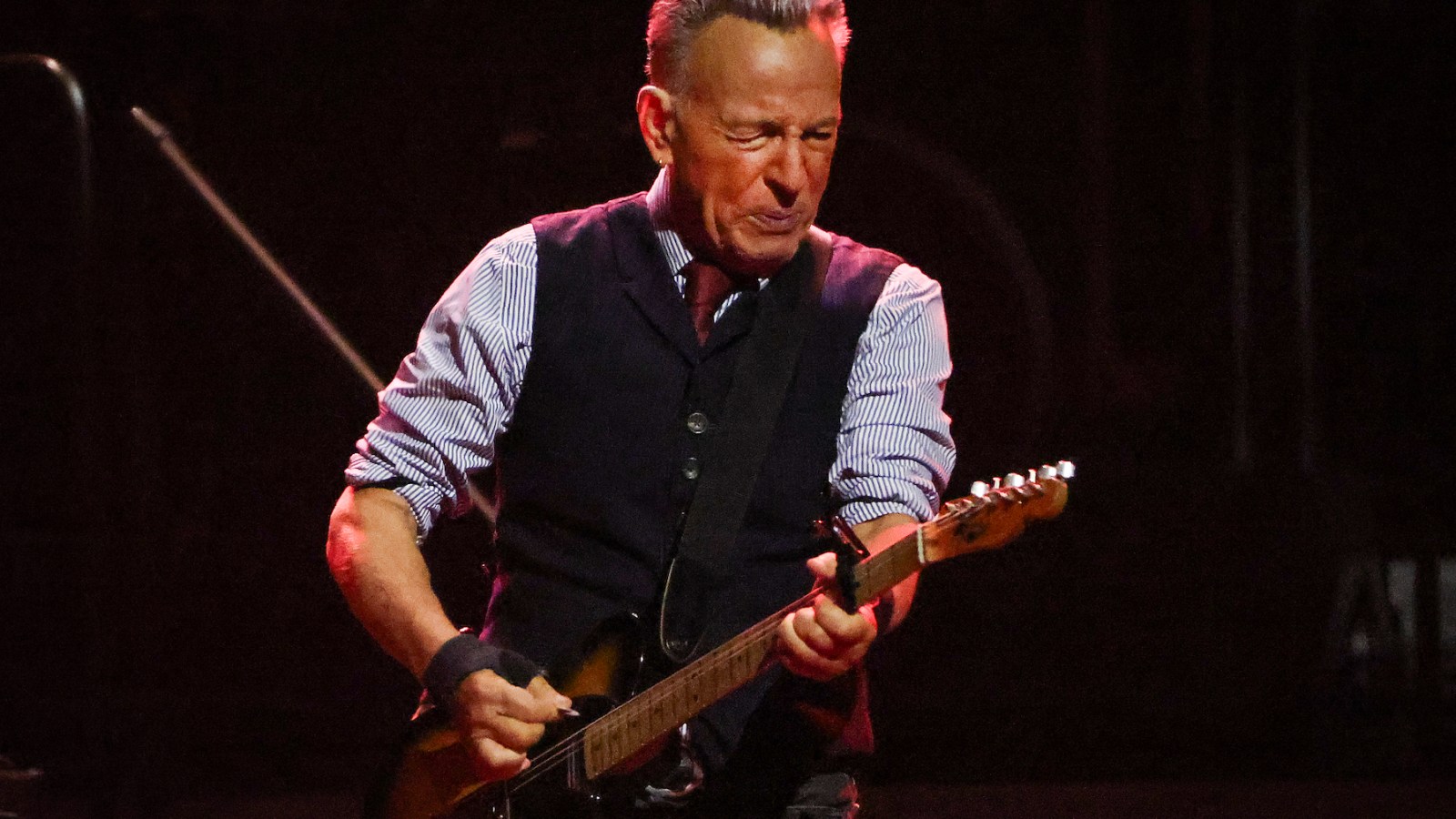 Bruce Springsteen Sings 'People Have the Power' With Bono, Patti Smith