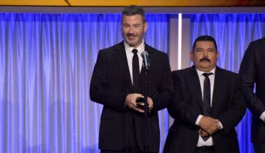 Jimmy Kimmel Thanks 'Pumpkin McPornhumper' Trump For His Peabody Award