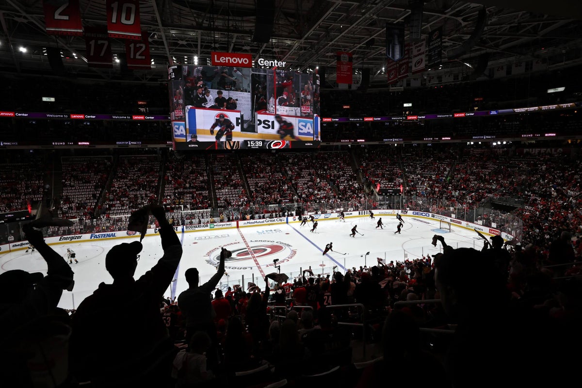 An NHL playoff contest update, where over 850 entered and just 2 are left standing